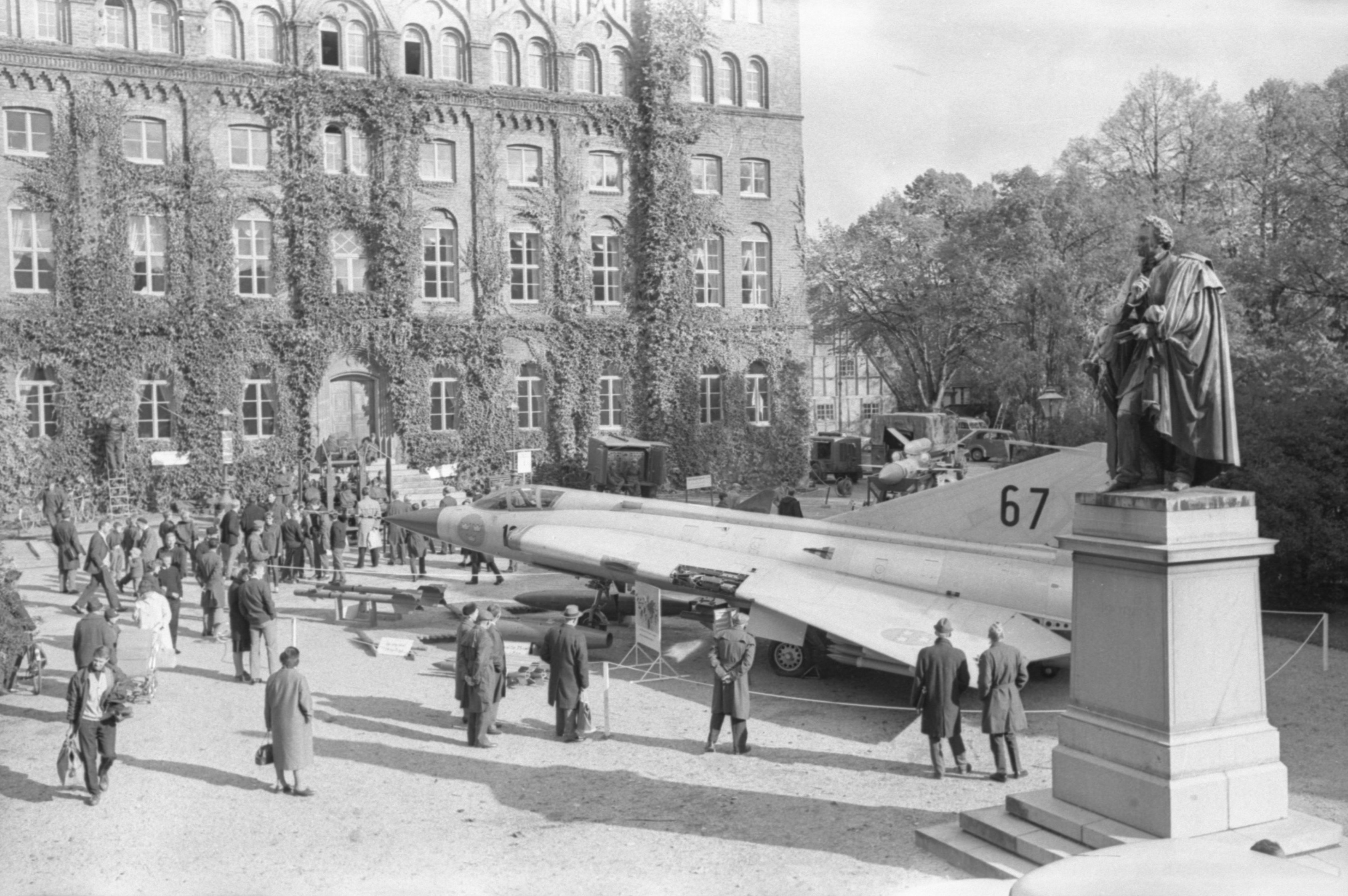Försvarsutställning 1963